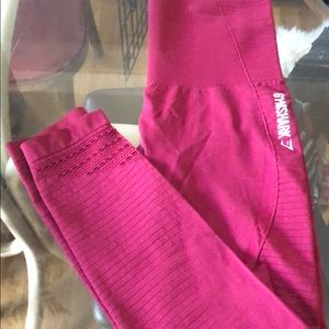 Gym shark leggings